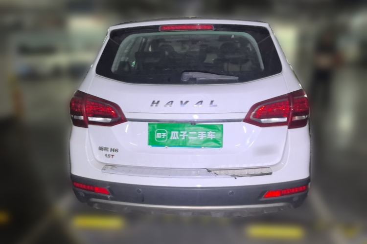 Used Haval H6 2016 Upgraded Model 1.5T Manual Two-Wheel Drive Prestige Version Rear