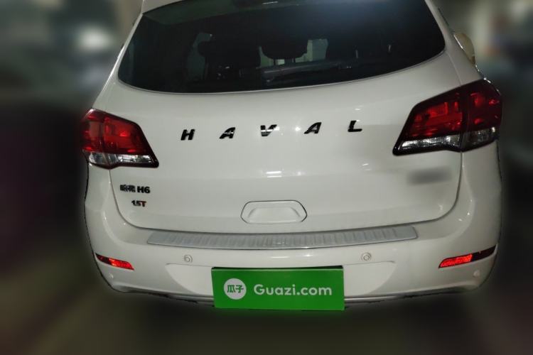 Used Haval H6 2016 Upgraded Model 1.5T Automatic Two-Wheel Drive Elite Version Rear