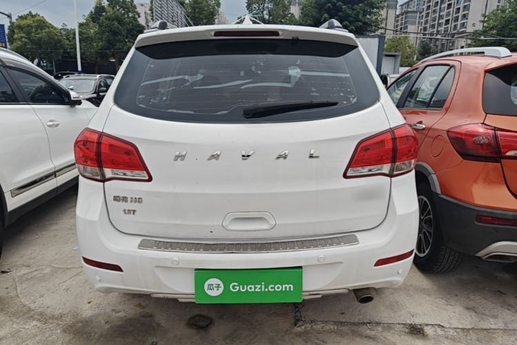 Used Haval H6 2016 Upgraded Model 1.5T Manual Two-Wheel Drive Urban Version Rear