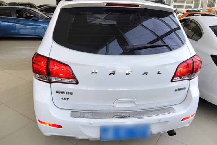 Used Haval H6 2016 Upgraded Model 1.5T Automatic Two-Wheel Drive Elite Version Rear
