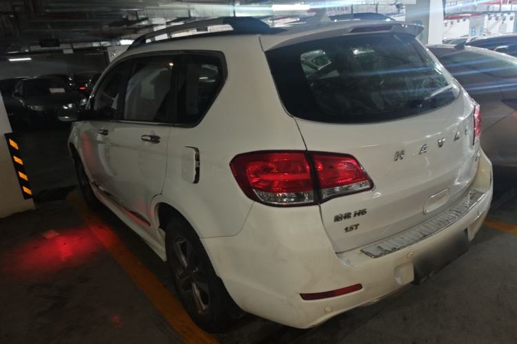 Used Haval H6 2016 Upgraded Model 1.5T Manual Two-Wheel Drive Elite Version Rear Left 45 Deg