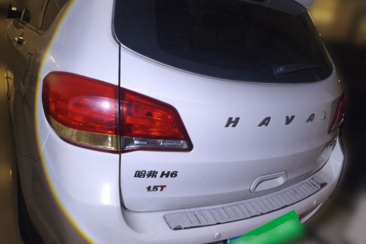 Used Haval H6 2016 Upgraded Model 1.5T Manual Two-Wheel Drive Elite Version Rear