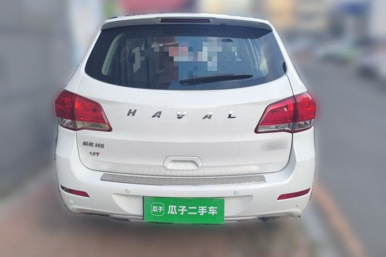Used Haval H6 2016 Upgraded Model 1.5T Manual Two-Wheel Drive Value Edition Rear