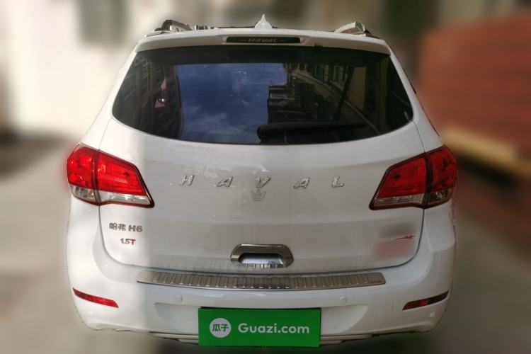 Used Haval H6 2016 Upgraded Model 1.5T Manual Two-Wheel Drive Elite Version Rear