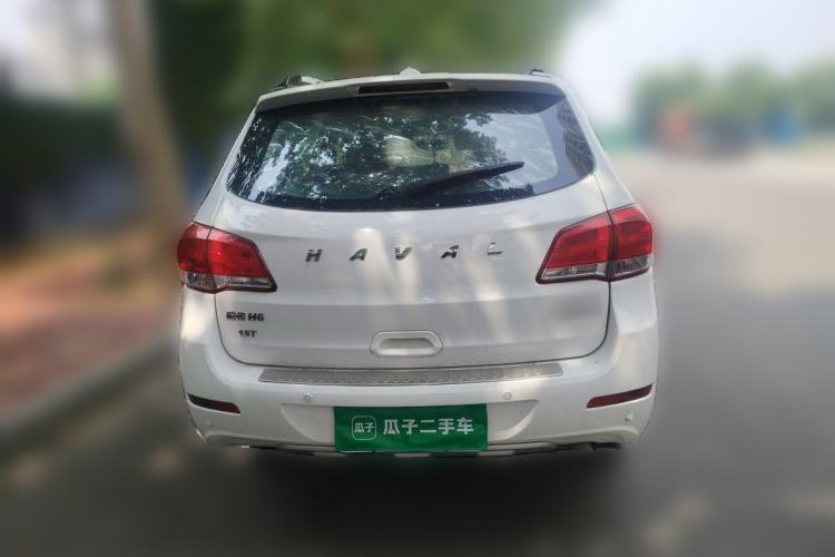 Used Haval H6 2016 Upgraded Model 1.5T Manual Two-Wheel Drive Urban Version Rear