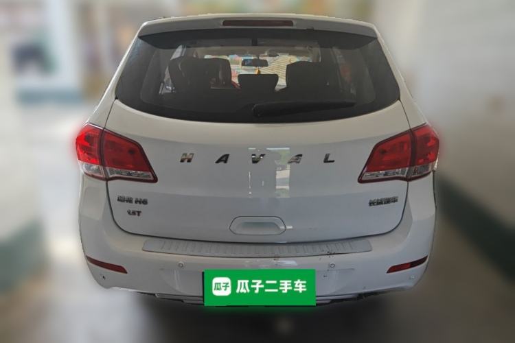 Used Haval H6 2016 Upgraded Model 1.5T Manual Two-Wheel Drive Elite Version Rear