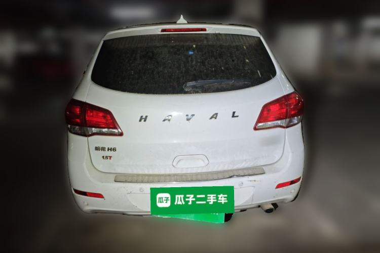 Used Haval H6 2016 Upgraded Model 1.5T Manual Two-Wheel Drive Urban Version Rear