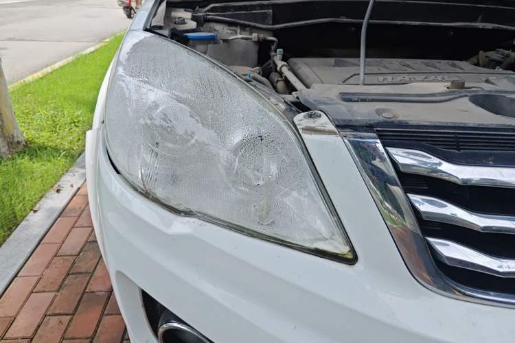 Used Haval H6 2016 Upgraded Model 1.5T Automatic Two-Wheel Drive Elite Version Right Front Headlight