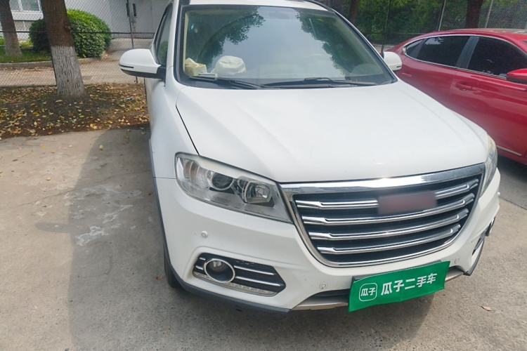 Used Haval H6 2016 Upgraded Model 1.5T Manual Two-Wheel Drive Prestige Version Right Front Headlight