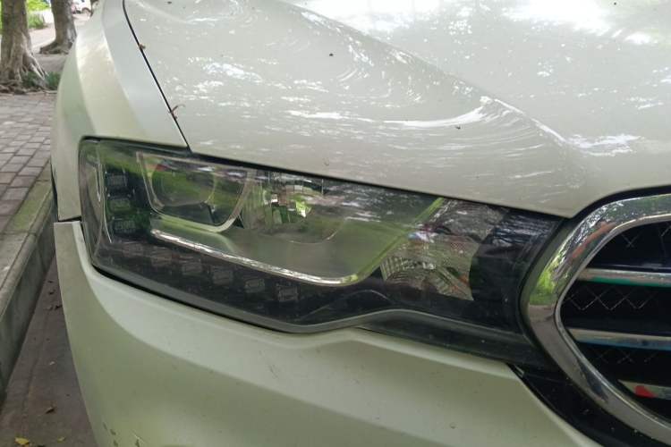 Used Haval H6 2016 Upgraded Model 1.5T Manual Two-Wheel Drive Urban Version Right Front Headlight