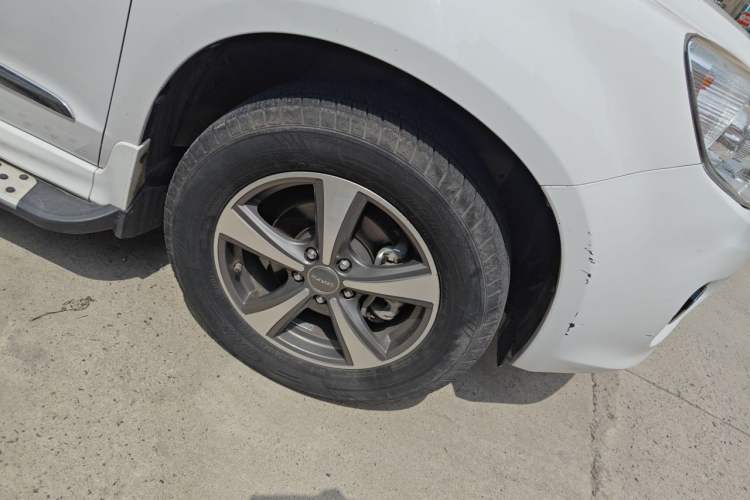 Used Haval H6 2016 Upgraded Model 1.5T Manual 4x4 Urban Version Right Front Wheel Hub