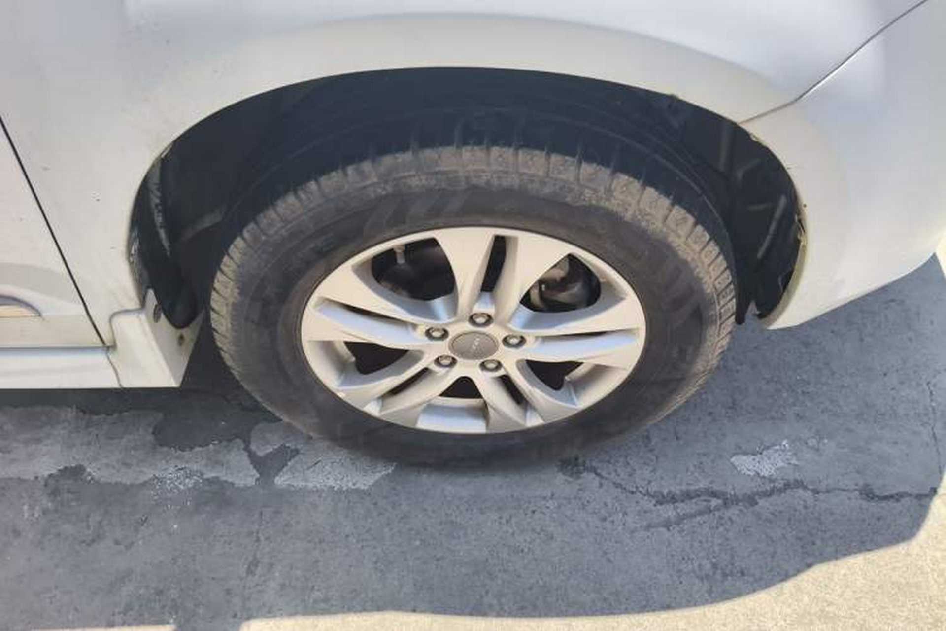 Used Haval H6 2016 Upgraded Model 1.5T Manual Two-Wheel Drive Elite Version Right Front Wheel Hub