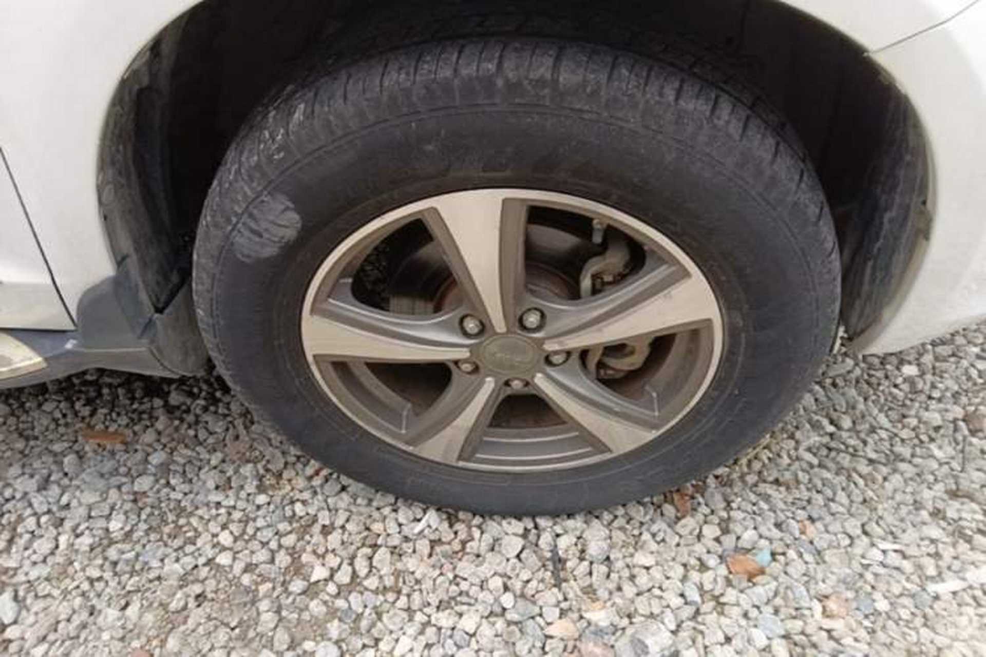 Used Haval H6 2016 Upgraded Model 1.5T Manual Two-Wheel Drive Elite Version Right Front Wheel Hub