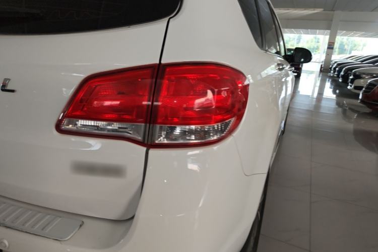 Used Haval H6 2016 Upgraded Model 1.5T Manual Two-Wheel Drive Urban Version Right Rear Taillight