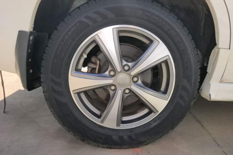 Used Haval H6 2016 Upgraded Model 1.5T Manual Two-Wheel Drive Elite Version Right Rear Wheel Hub