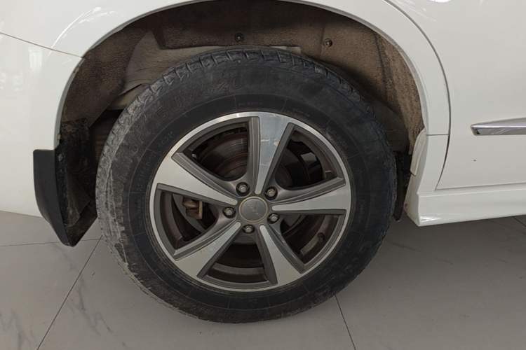 Used Haval H6 2016 Upgraded Model 1.5T Manual Two-Wheel Drive Urban Version Right Rear Wheel Hub