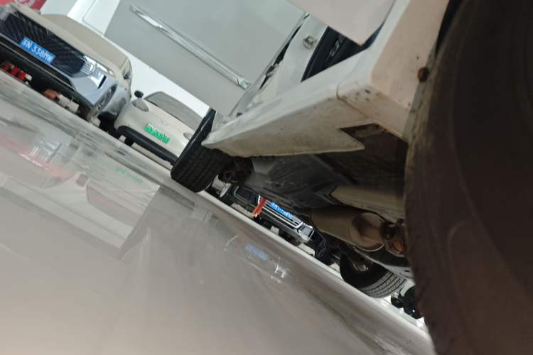 Used Haval H6 2016 Upgraded Model 1.5T Manual Two-Wheel Drive Elite Version Right Side Sill