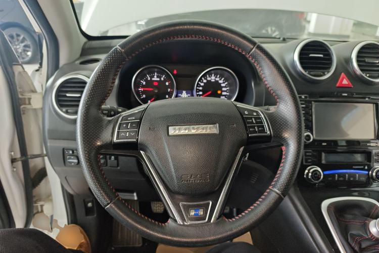 Used Haval H6 2016 Upgraded Model 1.5T Manual Two-Wheel Drive Elite Version Steering Wheel