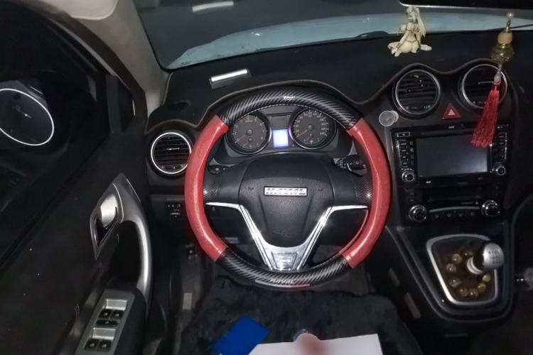 Used Haval H6 2016 Upgraded Model 1.5T Manual Two-Wheel Drive Urban Version Steering Wheel