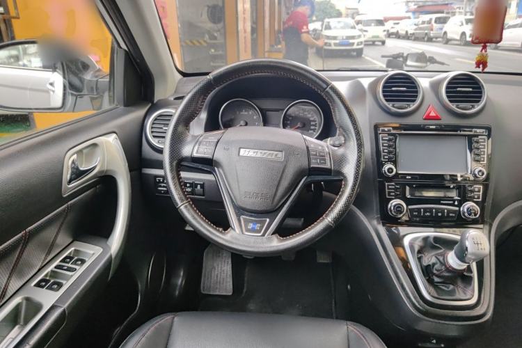 Used Haval H6 2016 Upgraded Model 1.5T Manual Two-Wheel Drive Elite Version Steering Wheel