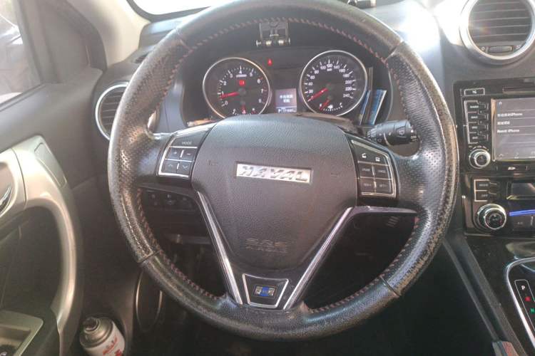 Used Haval H6 2016 Upgraded Model 1.5T Automatic Two-Wheel Drive Elite Version Steering Wheel