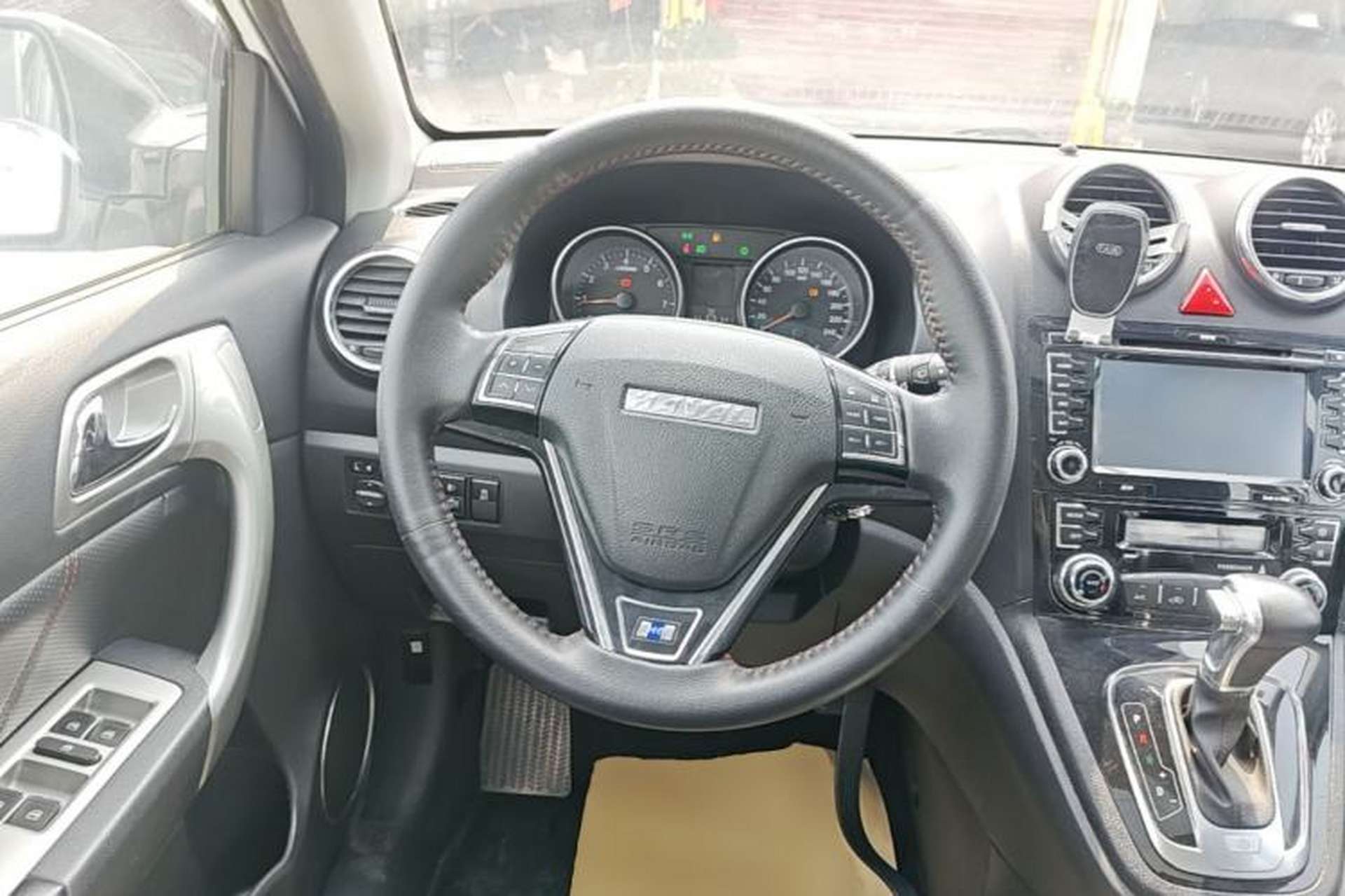 Used Haval H6 2016 Upgraded Model 1.5T Automatic Two-Wheel Drive Elite Version Steering Wheel