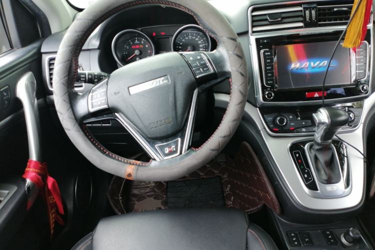 Used Haval H6 2016 Upgraded Model 1.5T Automatic Two-Wheel Drive Elite Version Steering Wheel