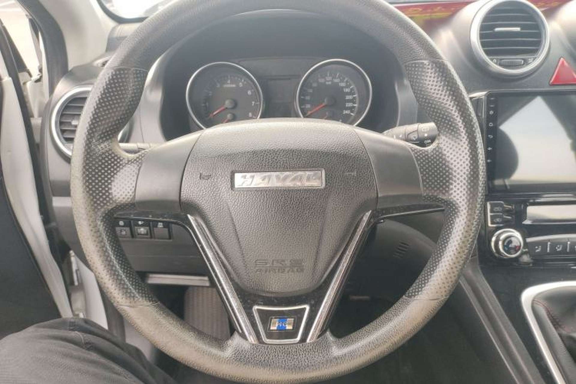Used Haval H6 2016 Upgraded Model 1.5T Manual Two-Wheel Drive Urban Version Steering Wheel