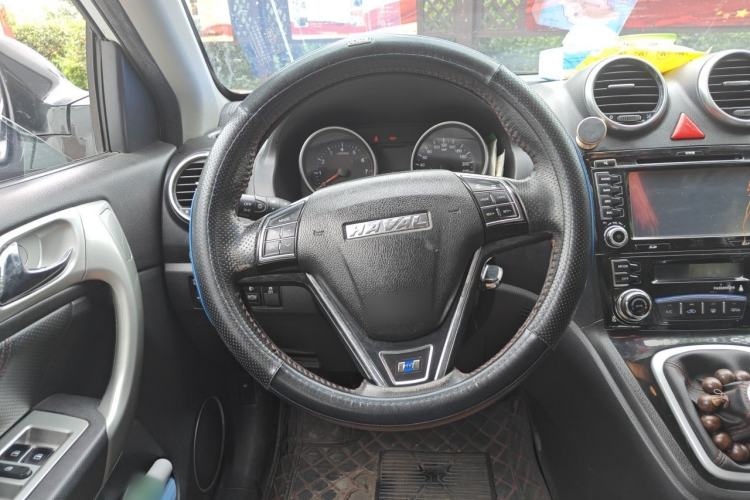 Used Haval H6 2016 Upgraded Model 1.5T Manual Two-Wheel Drive Elite Version Steering Wheel