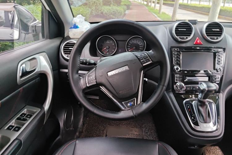 Used Haval H6 2016 Upgraded Model 1.5T Automatic Two-Wheel Drive Elite Version Steering Wheel