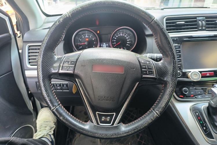 Used Haval H6 2016 Upgraded Model 1.5T Automatic Two-Wheel Drive Elite Version Steering Wheel