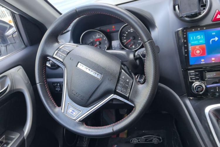 Used Haval H6 2016 Upgraded Model 1.5T Manual Two-Wheel Drive Elite Version Steering Wheel