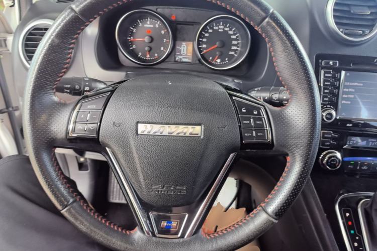 Used Haval H6 2016 Upgraded Model 1.5T Automatic Two-Wheel Drive Elite Version Steering Wheel