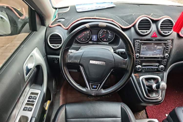 Used Haval H6 2016 Upgraded Model 1.5T Manual Two-Wheel Drive Urban Version Steering Wheel