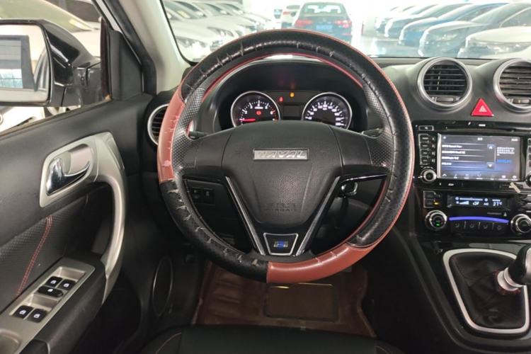 Used Haval H6 2016 Upgraded Model 1.5T Manual Two-Wheel Drive Urban Version Steering Wheel