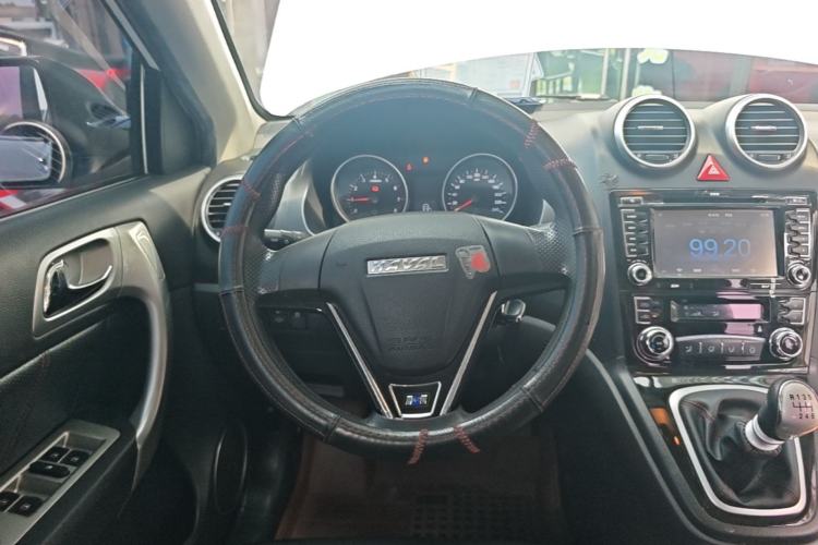Used Haval H6 2016 Upgraded Model 1.5T Manual Two-Wheel Drive Urban Version Steering Wheel