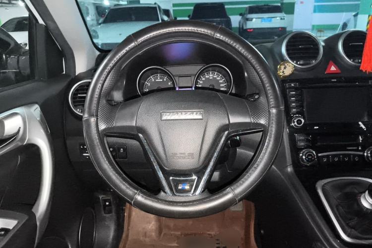 Used Haval H6 2016 Upgraded Model 1.5T Manual Two-Wheel Drive Elite Version Steering Wheel