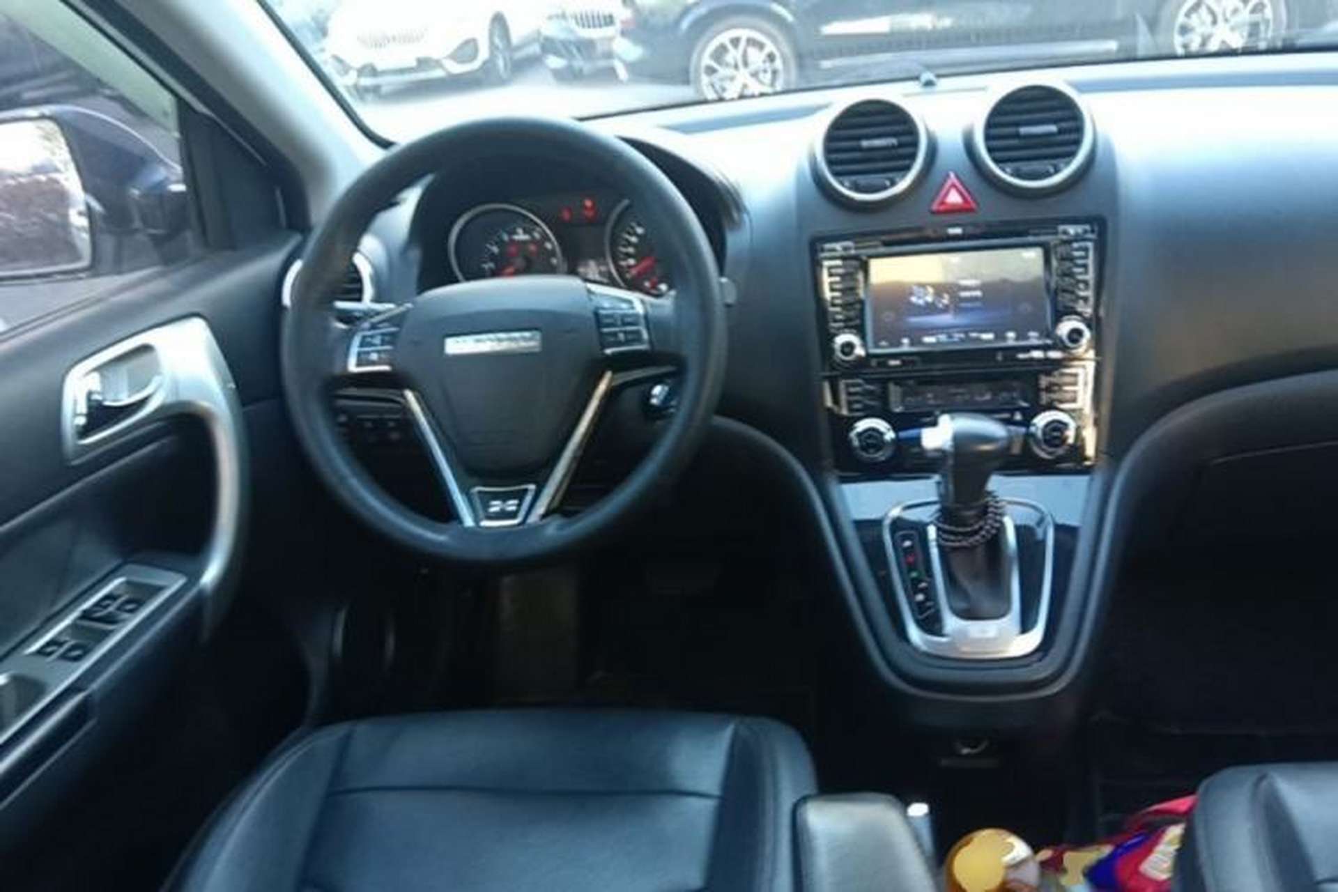 Used Haval H6 2016 Upgraded Model 1.5T Automatic Two-Wheel Drive Elite Version Steering Wheel