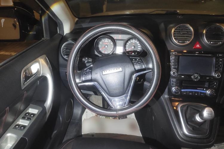 Used Haval H6 2016 Upgraded Model 1.5T Manual Two-Wheel Drive Elite Version Steering Wheel