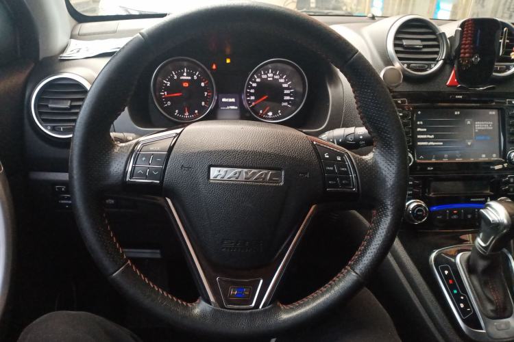 Used Haval H6 2016 Upgraded Model 1.5T Automatic Two-Wheel Drive Elite Version Steering Wheel