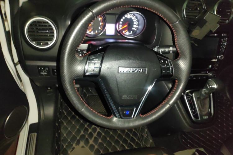 Used Haval H6 2016 Upgraded Model 1.5T Automatic Two-Wheel Drive Elite Version Steering Wheel