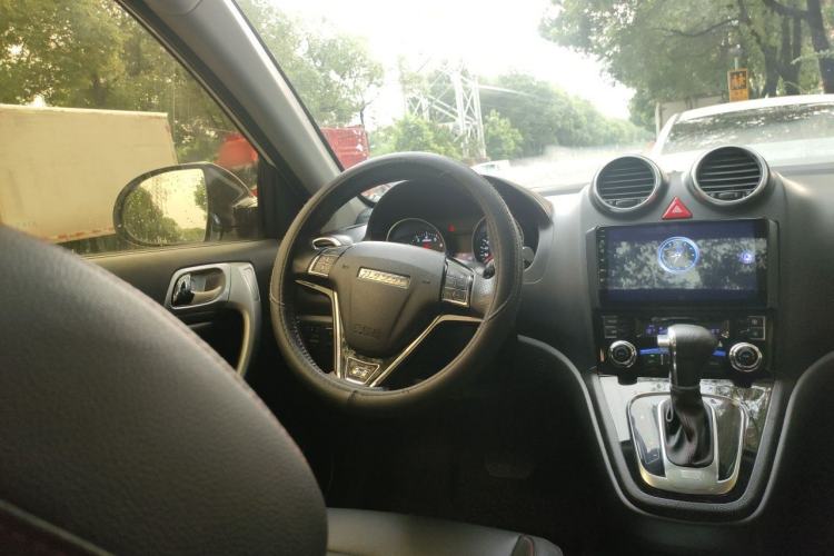 Used Haval H6 2016 Upgraded Model 1.5T Automatic Two-Wheel Drive Elite Version Steering Wheel