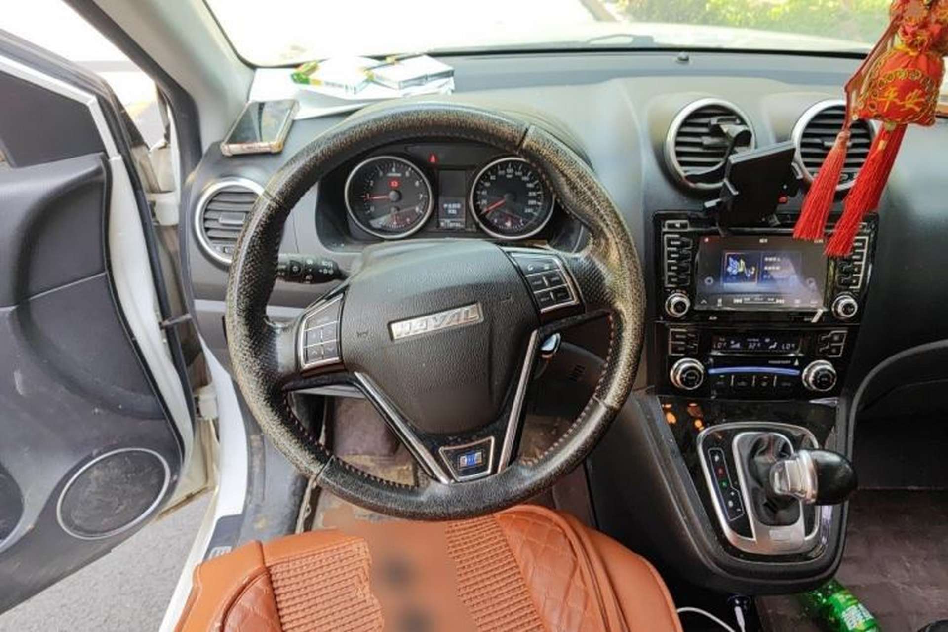 Used Haval H6 2016 Upgraded Model 1.5T Automatic Two-Wheel Drive Elite Version Steering Wheel