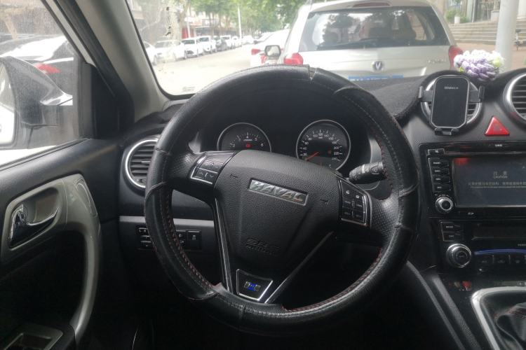 Used Haval H6 2016 Upgraded Model 1.5T Manual Two-Wheel Drive Elite Version Steering Wheel