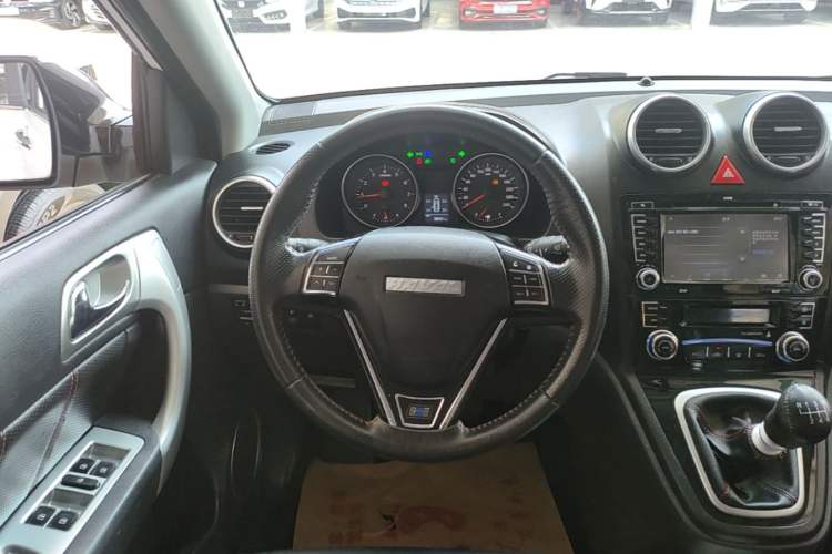 Used Haval H6 2016 Upgraded Model 1.5T Manual Two-Wheel Drive Elite Version Steering Wheel