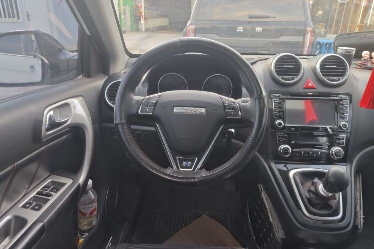 Used Haval H6 2016 Upgraded Model 1.5T Manual Two-Wheel Drive Elite Version Steering Wheel