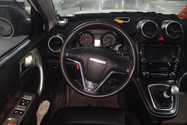Used Haval H6 2016 Upgraded Model 1.5T Manual Two-Wheel Drive Value Edition Steering Wheel