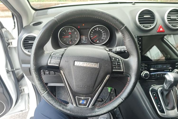 Used Haval H6 2016 Upgraded Model 1.5T Automatic Two-Wheel Drive Elite Version Steering Wheel