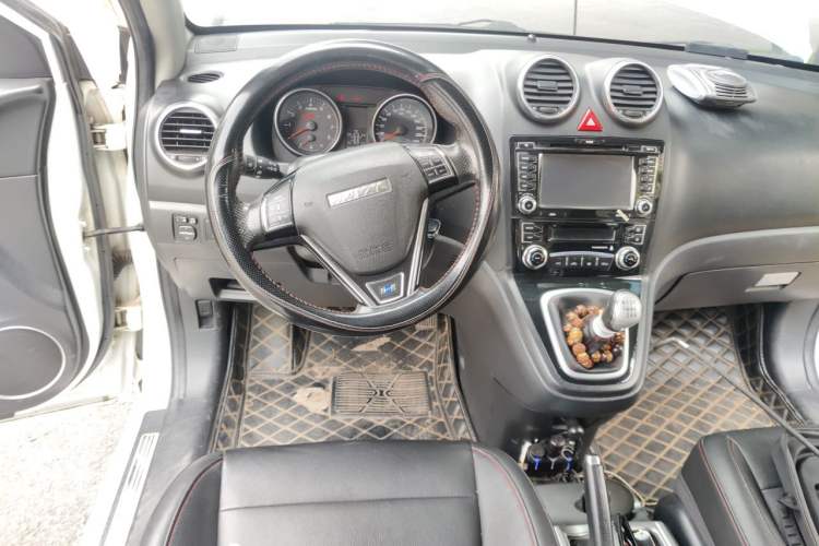 Used Haval H6 2016 Upgraded Model 1.5T Manual Two-Wheel Drive Elite Version Steering Wheel