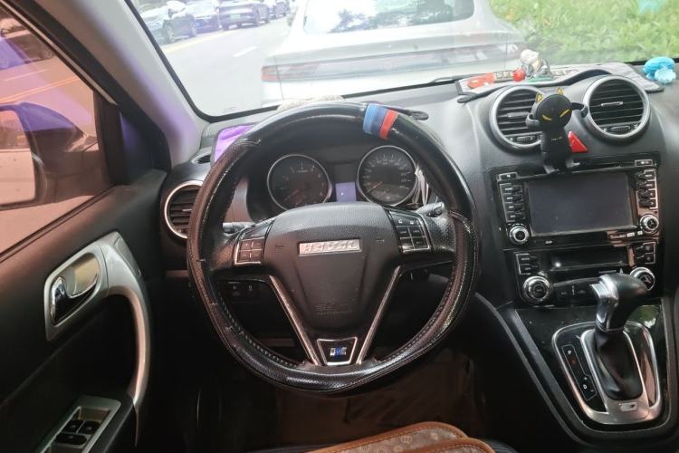 Used Haval H6 2016 Upgraded Model 1.5T Automatic Two-Wheel Drive Elite Version Steering Wheel
